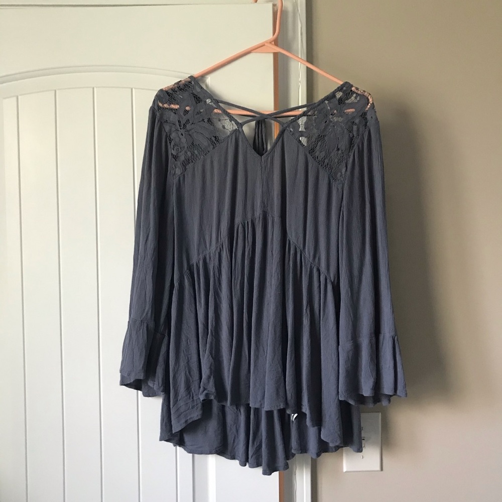 American Eagle Flowy Shirt